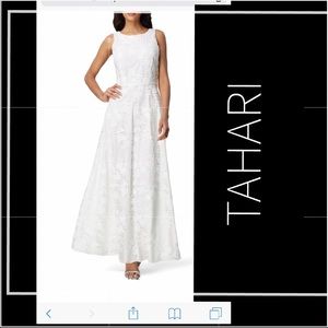 TAHARI dress